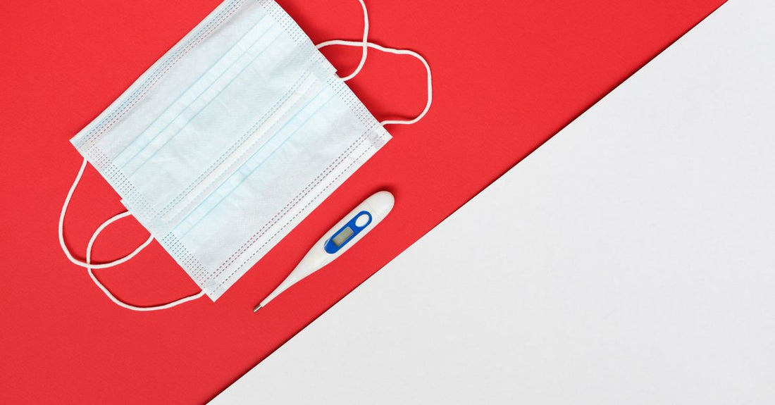 Burn care buying guide UK featuring sterile burn dressings, hydrogel pads, and silicone scar sheets arranged on a clean surface.