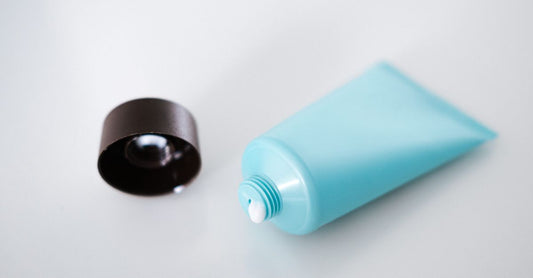 A tube of wart removal cream on a clean surface, representing wart removal cream UK solutions available at Nutrisentra.