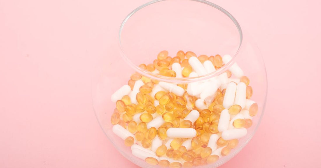 Collagen supplements for hair growth: a jar of collagen peptides next to a scoop on a clean surface