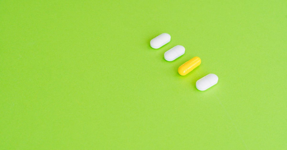 Assorted biotin supplement bottles on a clean surface, illustrating best B7 biotin UK 2026 choices.