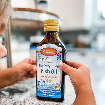 Carlson - Kid's The Very Finest Fish Oil Liquid, 800 mg Omega-3s, Norwegian, Wild-Caught Fish Oil, Omega 3 Liquid for Kids, Sustainably Sourced, Lemon, 200 ml