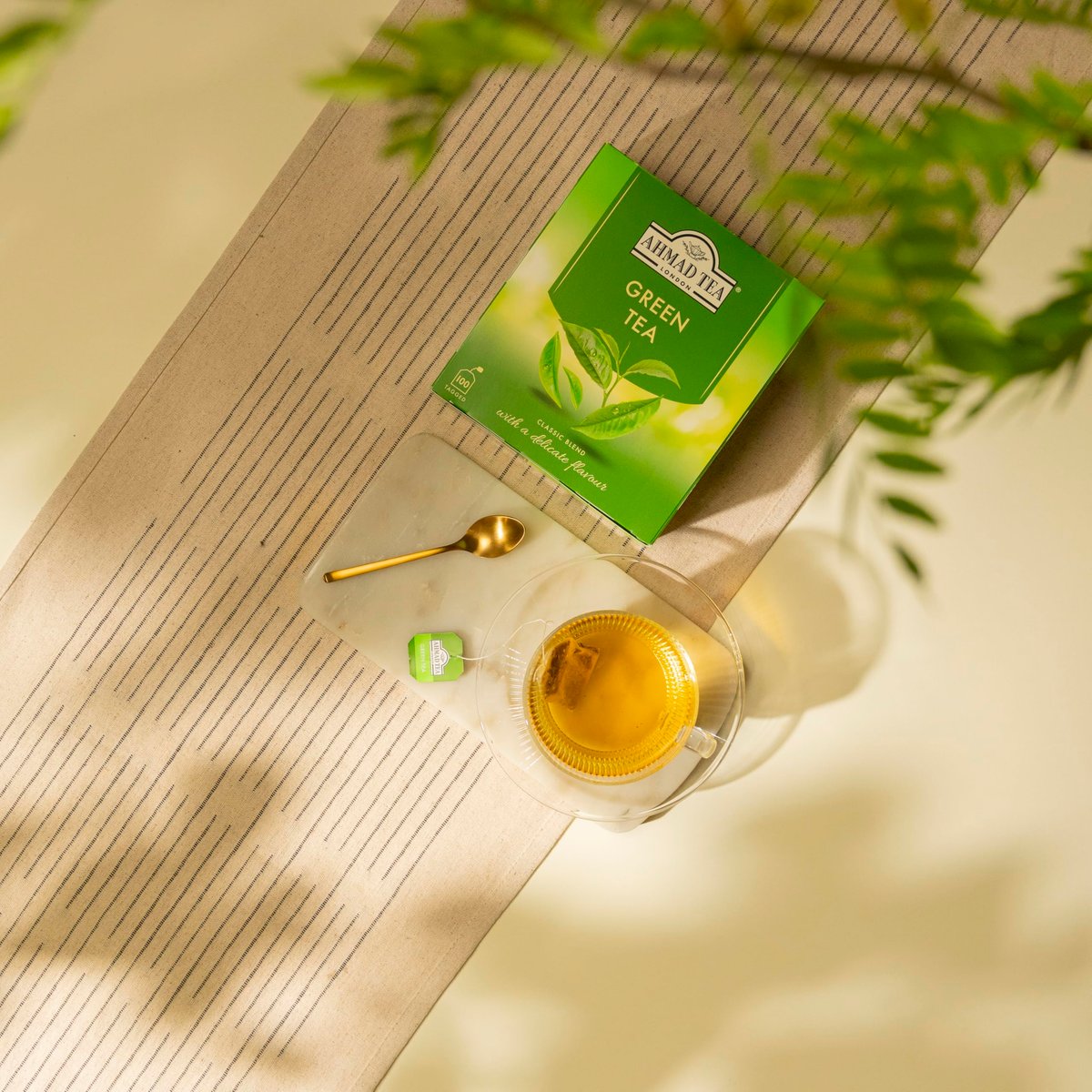 Ahmad Tea Green Tea, Green Tea Teabags 100 ct - Caffeinated & Sugar-Free - görsel 3