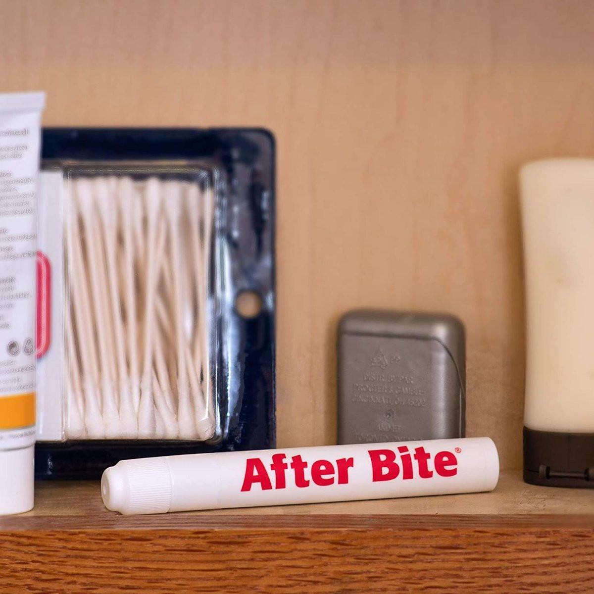 After Bite Advanced Formula - Itch Relief with Sodium Bicarbonate - Ideal for Mosquito & Fire Ant Bites, Bees & More - Portable Pen Applicator - 0.5 oz (4 Pack) - görsel 6