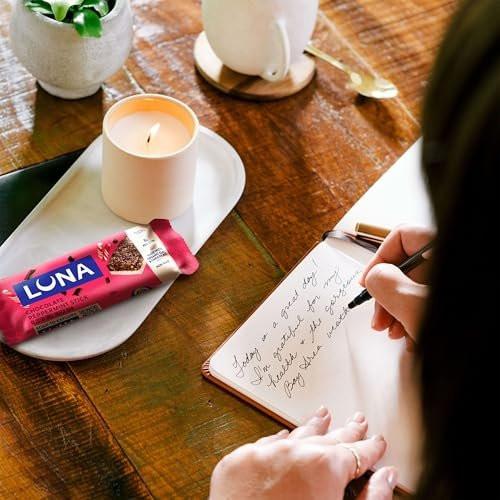 LUNA Bar - Chocolate Peppermint Stick Flavor - Gluten Free Snack Bars - Non-GMO - Protein Bars - Made with Organic Oats - Value Pack (12 Pack) - görsel 1